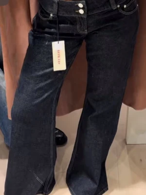 Gina tricot jeans  - Nya men säljer pga att dem inte passade mig bra 
