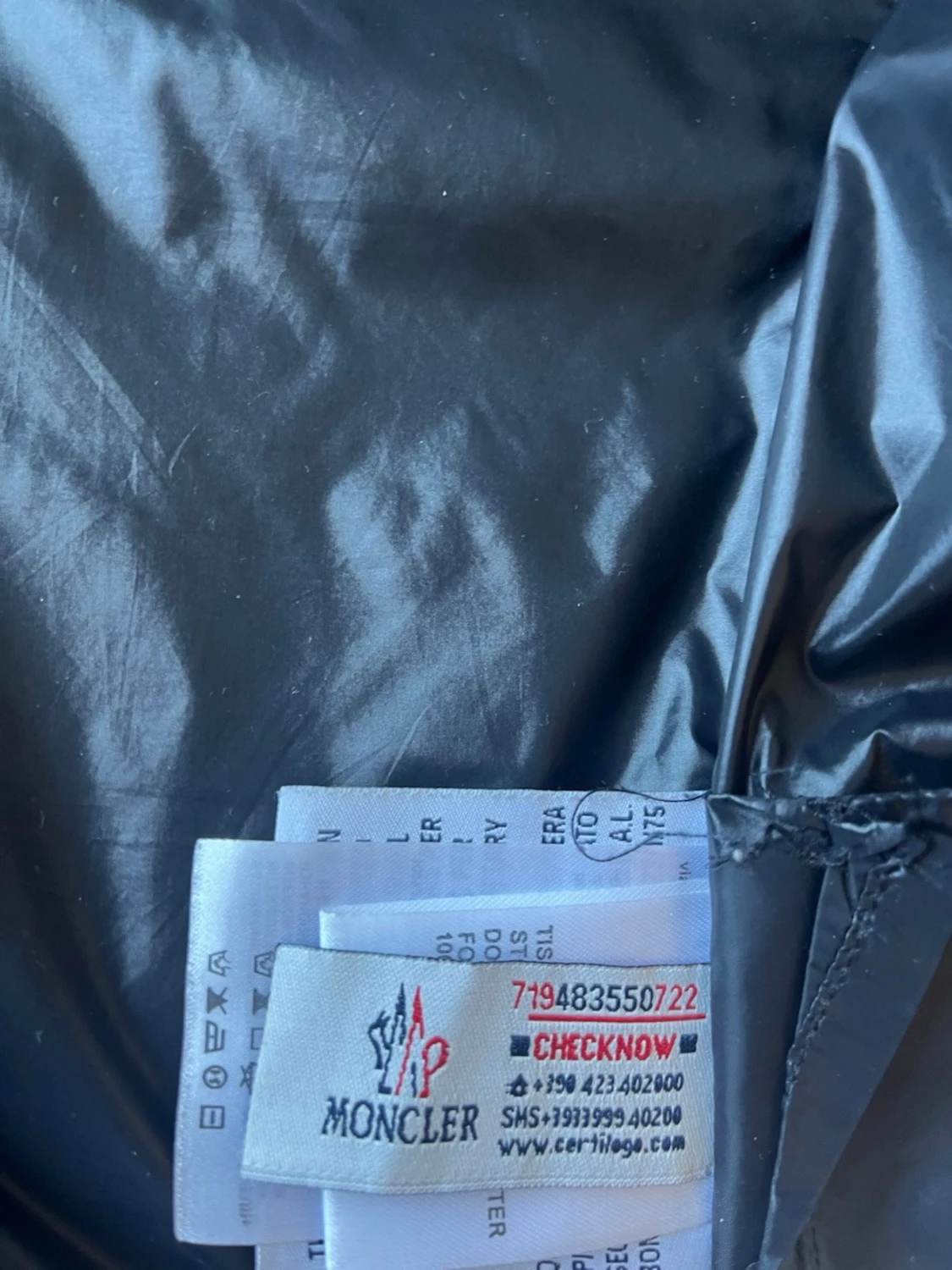 Svart dunväst från Moncler - 2