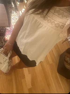 Beige blus - Jätte söt topp💖