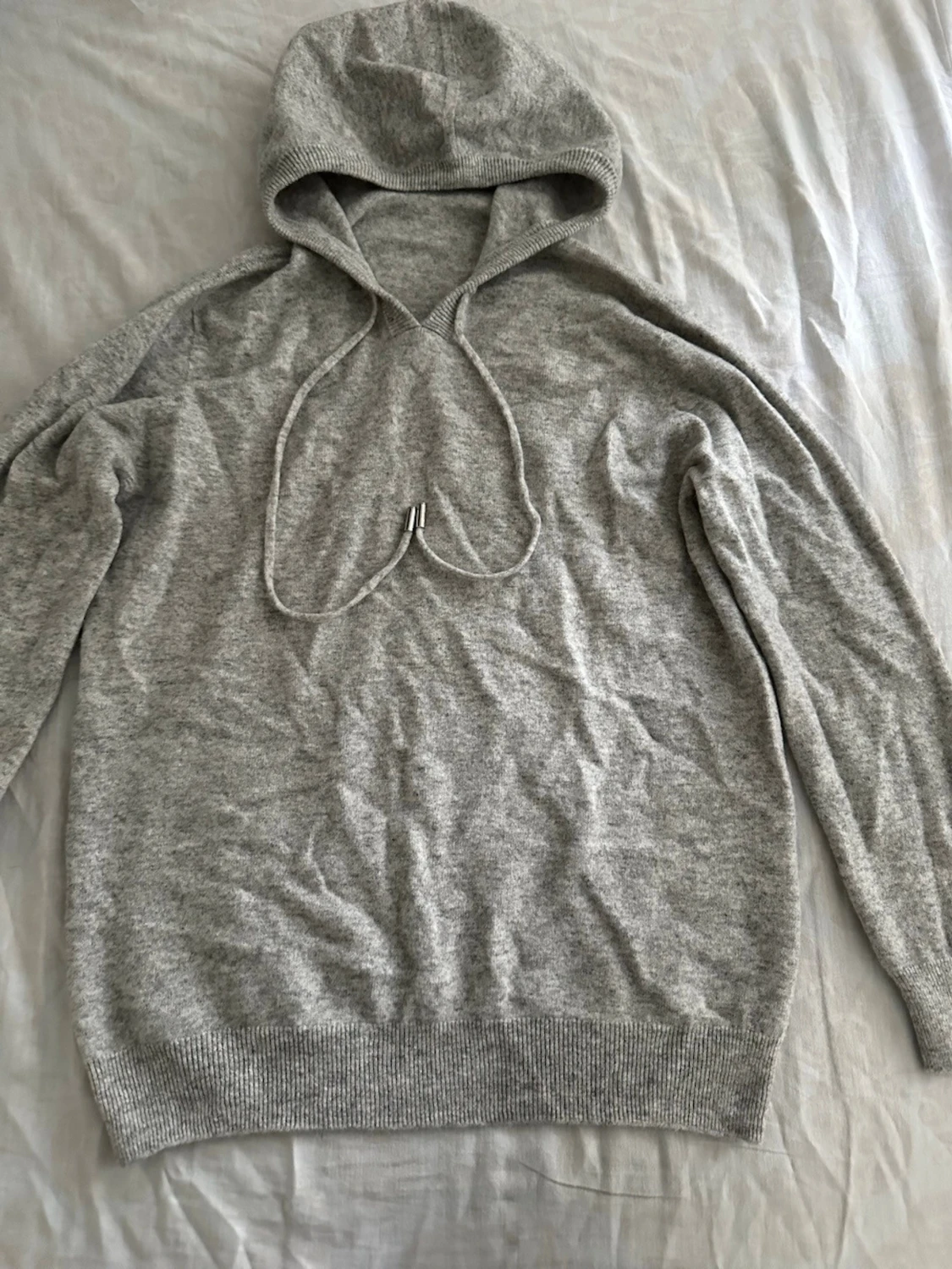 Kashmir stickad hoodie