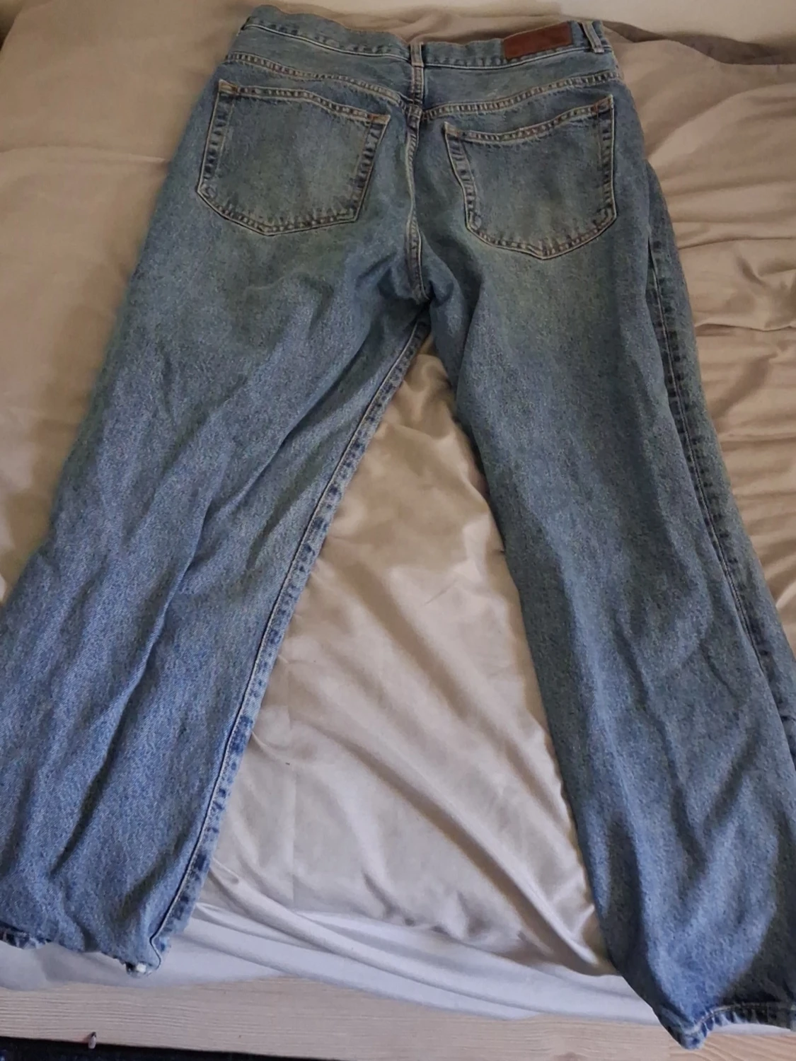 Ljusblå raka jeans - 1