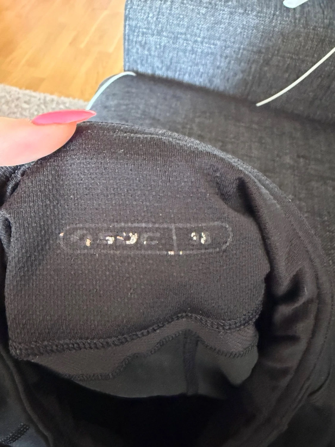 Svarta croppade leggings - 1