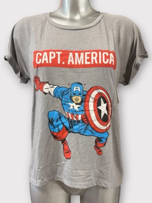Marvel - Captain America T-Shirt Stl: M (Dam) - Fint skick. Fräsch. Officiell merch. Stl: 42