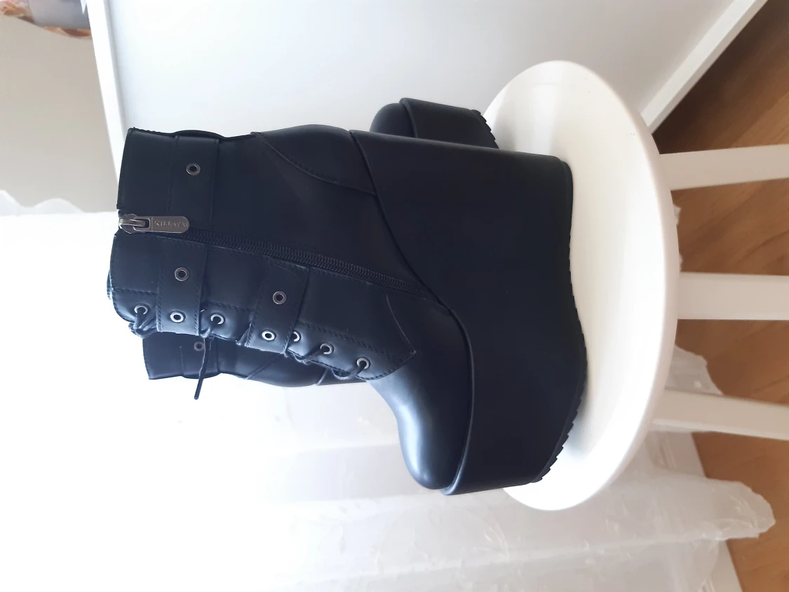 Platåskor Killstar storlek 39 - 90