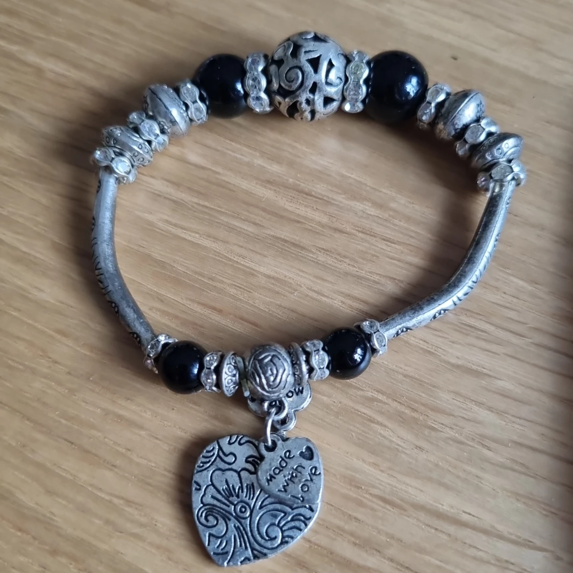 Elastiskt armband pärlor berlocker hjärta