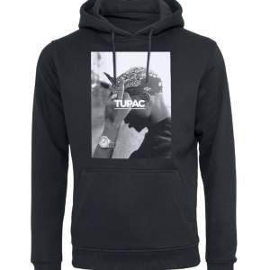 Tupac hoodie i svart, jättesnygg