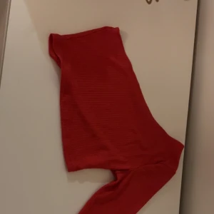 Toppar 3 stycken  - 20:- styck super fint skick 