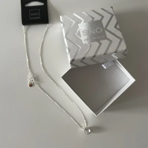 Halsband Snö - Helt oanvänt halsband från Snö of Sweden💓 Lapp kvar!