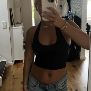 Svart topp🖤 - Svart söt topp🖤oanvänd!! Du står för frakten😜