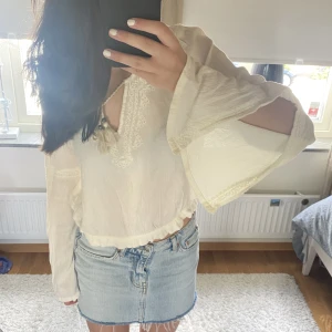 Blus - Cool blus från hollister