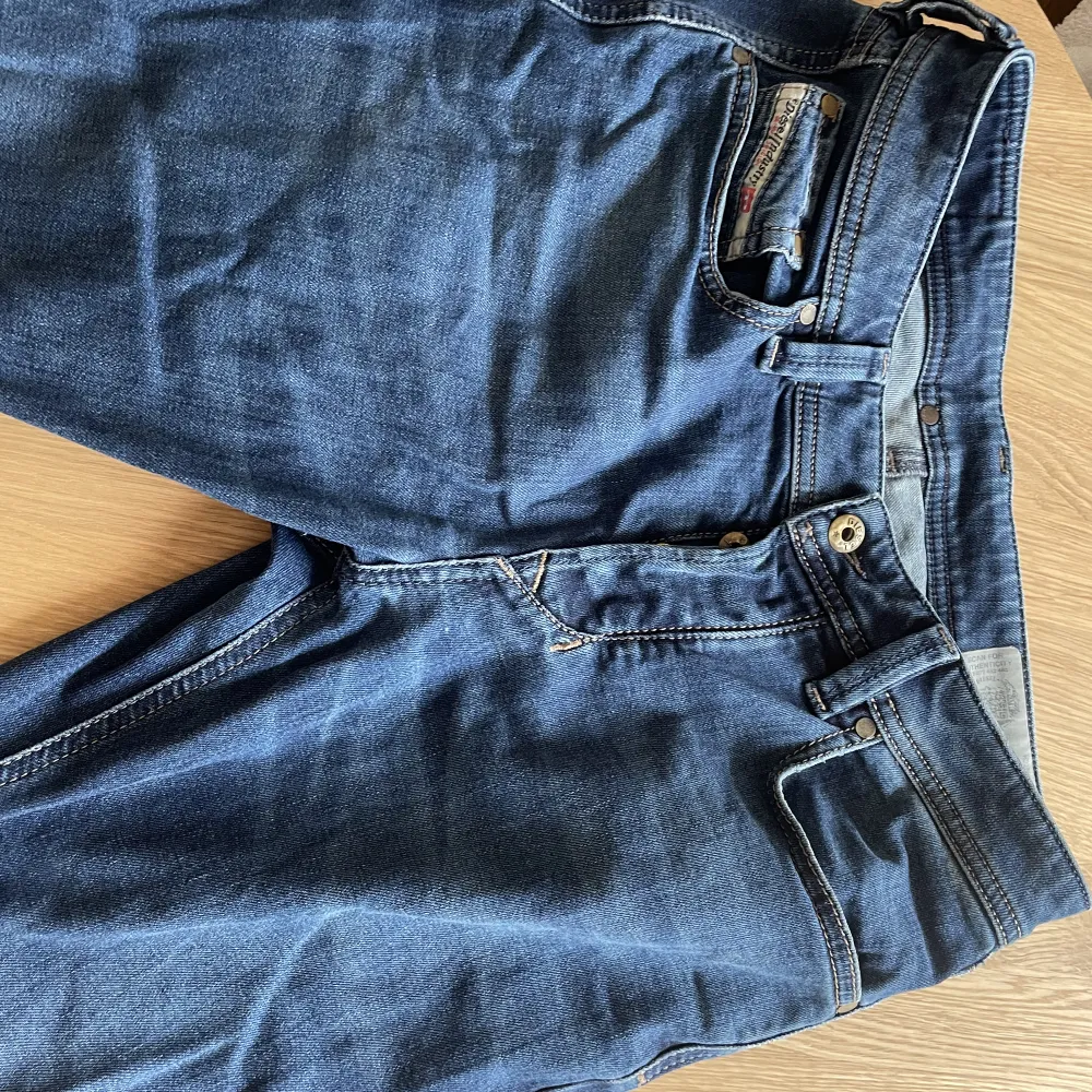 Sköna diesel jeans med stretch . Jeans & Byxor.