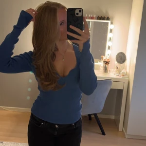 Snygg tröja - Snygg tröja ifrån hm, knappt använd! 