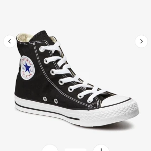 Converse - Säljer mina converse i storlek 36💕 Mycket fint skick!!