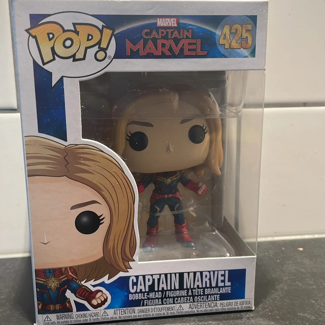 Captain Marvel pop Figur