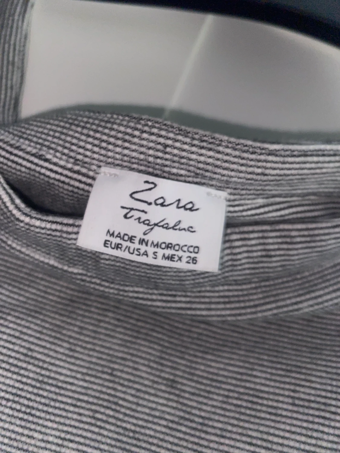 Of shoulder crop top 