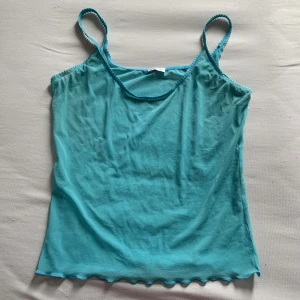 intimissimi linne - aldrig använt då jag inte tycker jag passar i det. helt nytt och har inga tecken på användning. köp kan ske både via swish och via köp nu knappen.