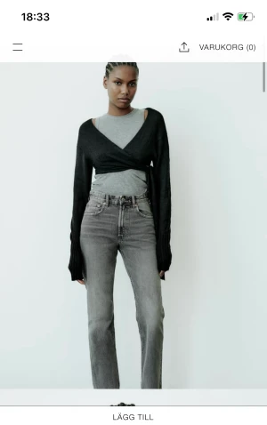 Zara jeans - Zara jeans i storlek 38. Knappt använda. Pris + frakt. Kontakta mig vid intresse eller nytt pris 