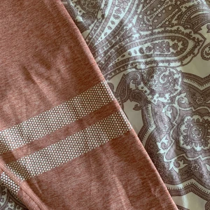 Rosa stronger byxor💗 - Ett par strongerbyxor💗 Köptes för 800 säljer för 70kr🥰