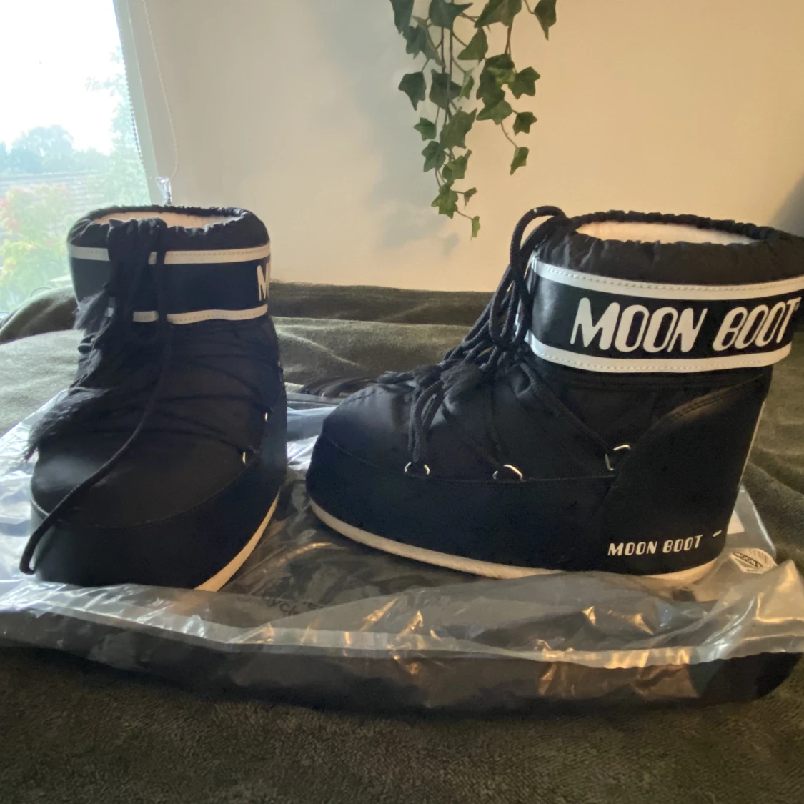 moonboots