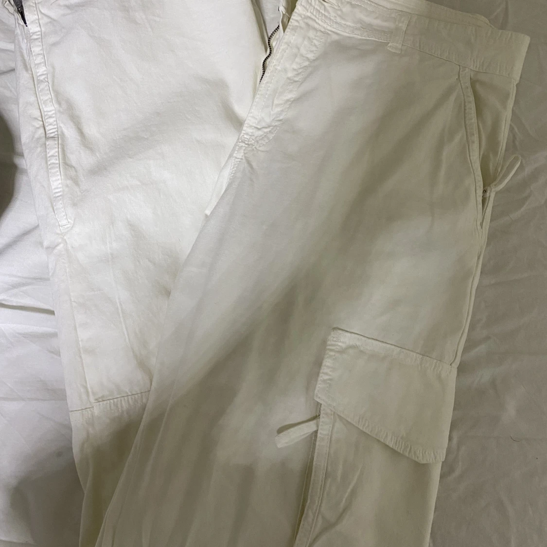 Vita cargo byxor från zara  - 91