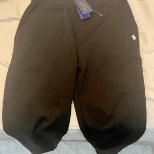 Polo Tracksuit Byxor Storlek L - Aldrig använda prislapp fortfarande på, helt nya men de va små för mig
