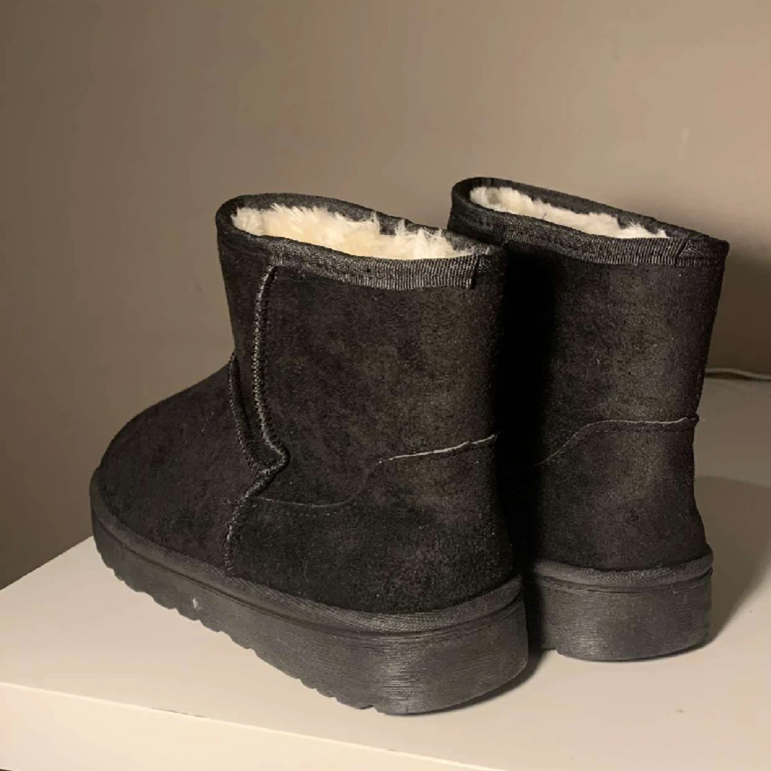 Uggs  - 90