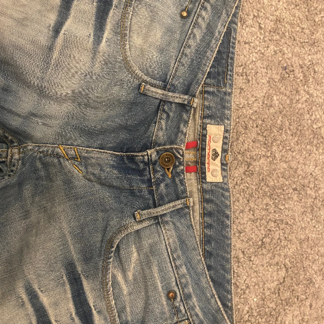 Snygga low waist flare jeans! - 91