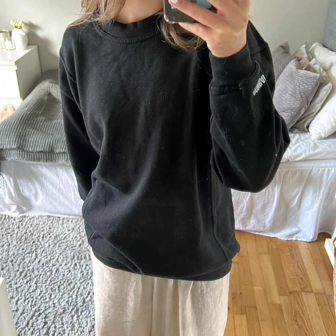 Svart sweatshirt  - 91