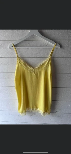 Spettslinne från Saint Tropez - Supergulligt spettslinne, helt nytt!