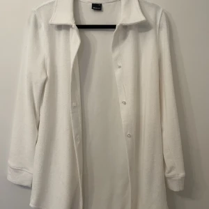 Kofta gina tricot - Storlek xs knappt använd. Typ sammet