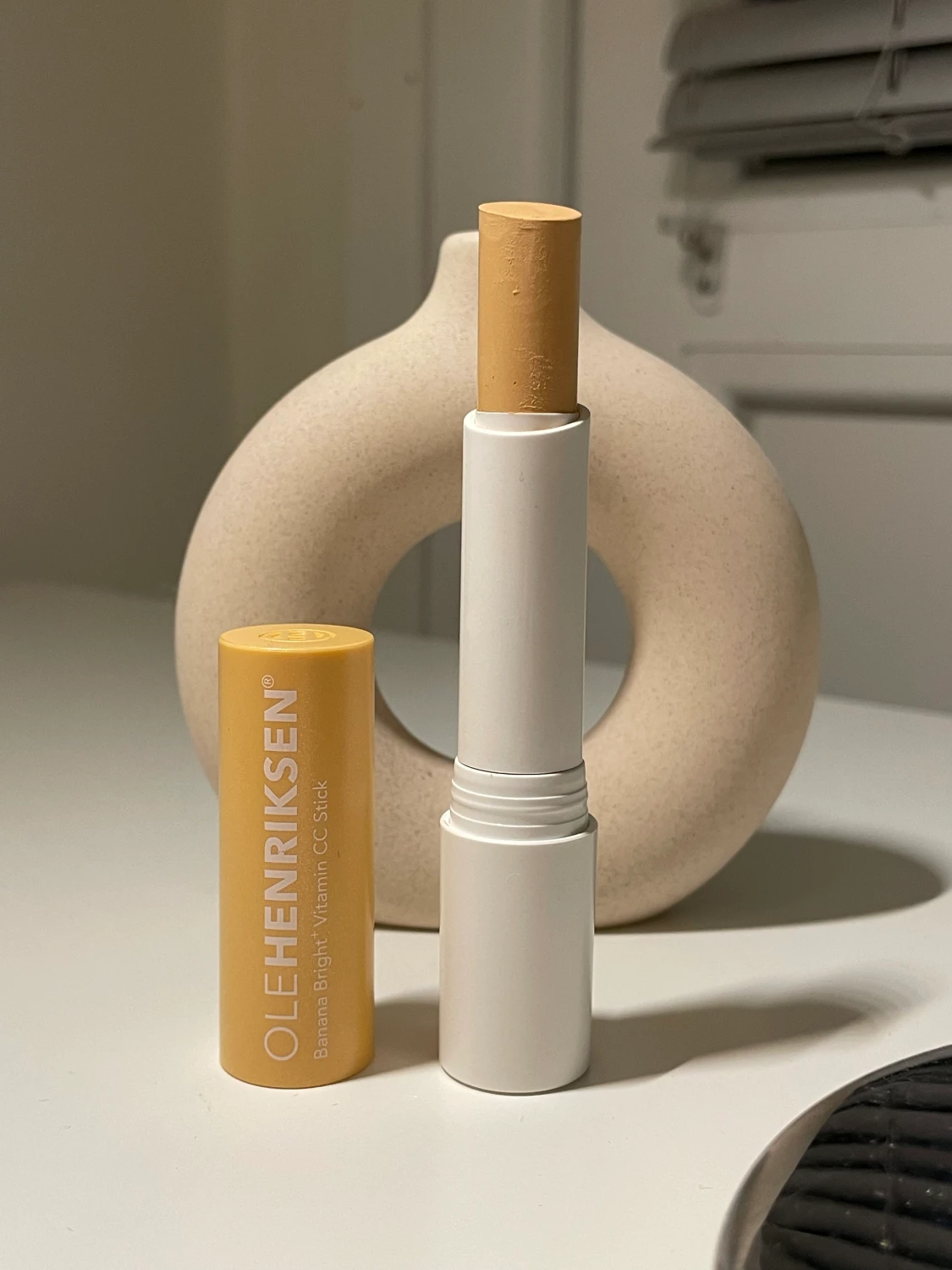 Ole henriksen banana bright cc stick - 90