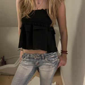 Kjol  - Gullig kjol som också kan användas som tröja 