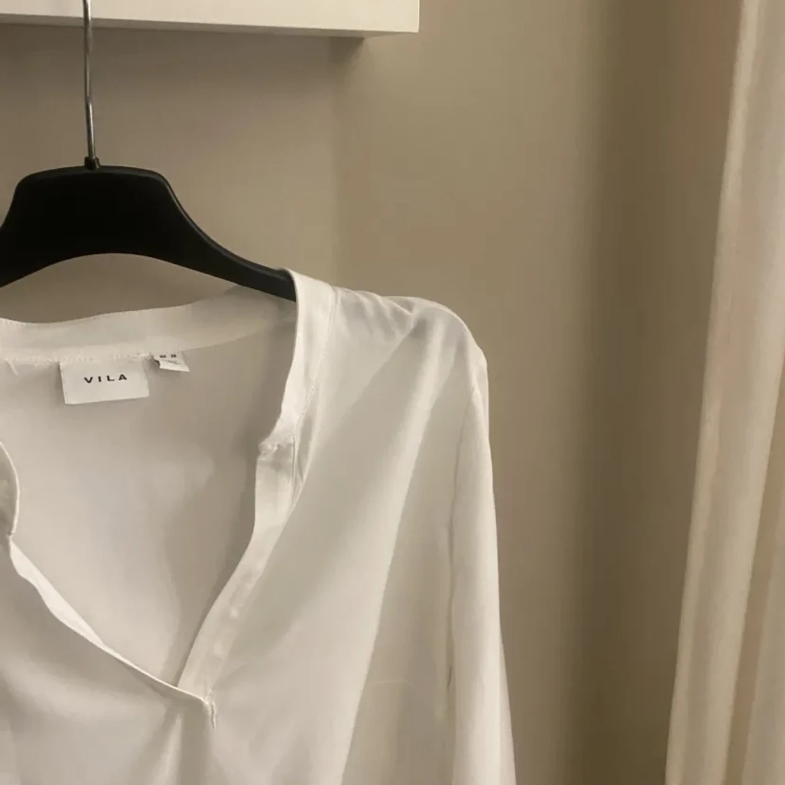 Vit blus från Vila - 90