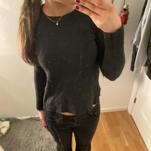 Stickad teöja - Säljer denna supersöta tröjan från Selected Femme💗