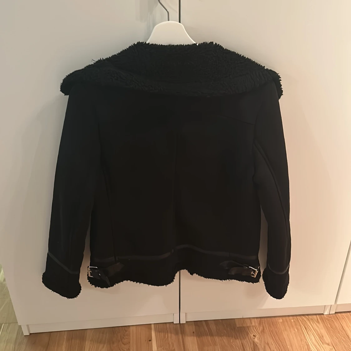 Svart Vinterjacka  - 91