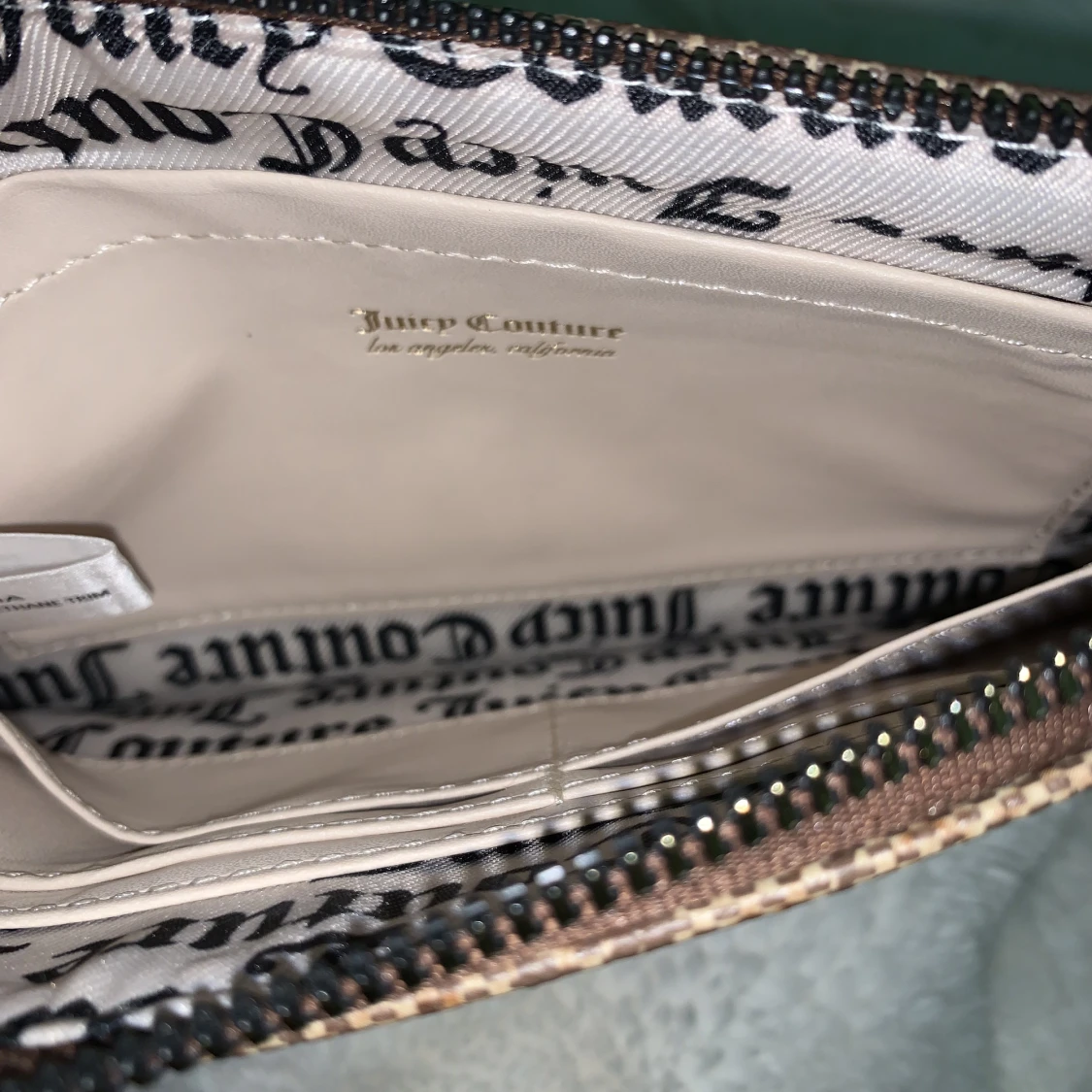 Juicy väska/plånbok - 91