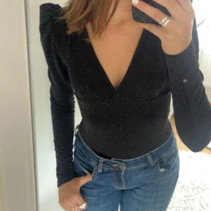 Topp - Fin topp 💕💕 är en body🥰