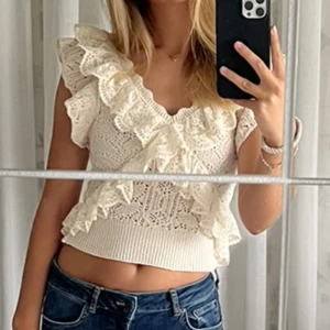 Zara topp - Helt ny😍krämvit/ beige 