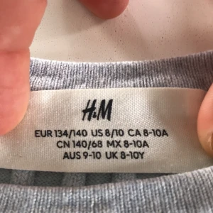 Blått linne - Ett blått linne från hm för 35 kr storlek 134/140 