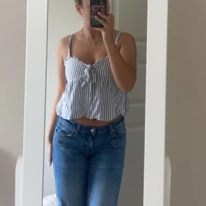 Linne - Jag säljer nu det här linnet då de inte riktigt passar mig, använt 1 gång