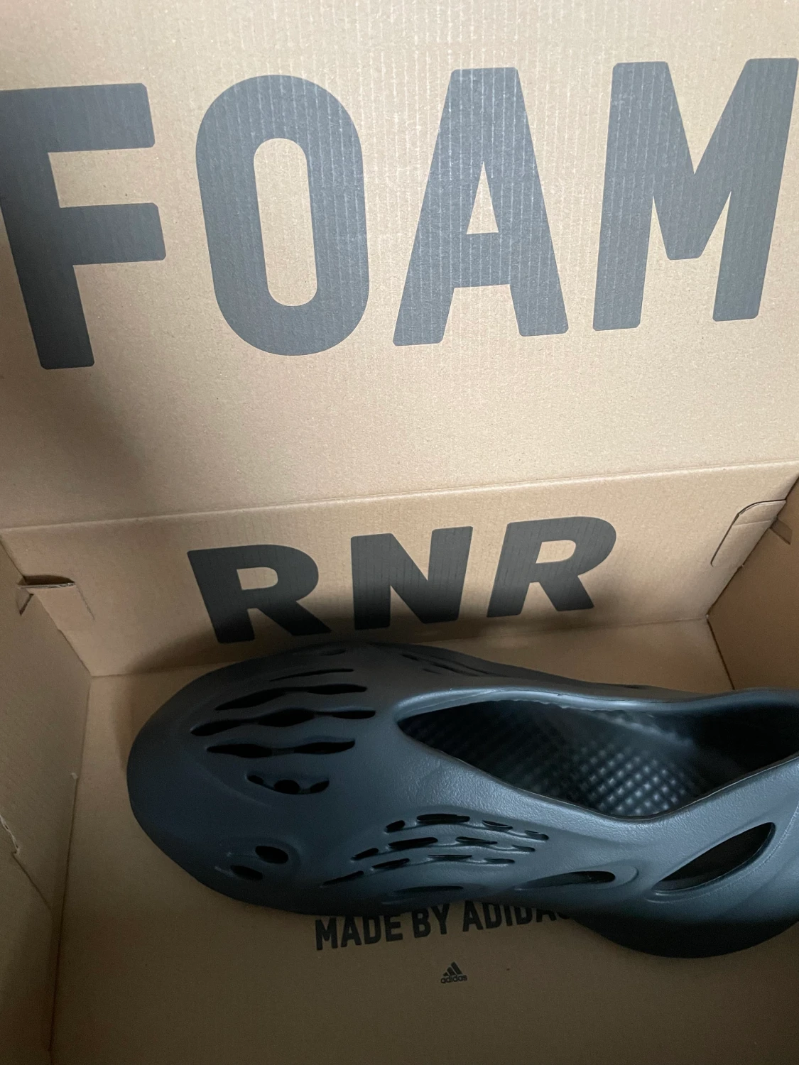 Yeezy foam runner carbon - 90