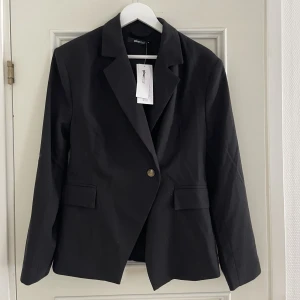 Gina Tricot Kavaj - Helt ny, strl 38