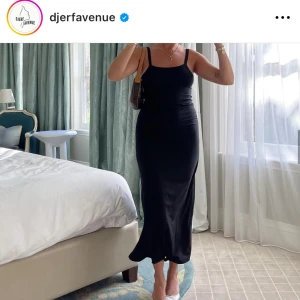 Djerf Avenue - Säljer min fina Djerf Avenue klänning som inte kommer till användning längre 💕 går ej att köpa på hemsidan längre. Nypris: 999kr 