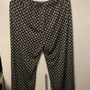 Tre kvart byxor  - STORRENSNING! 