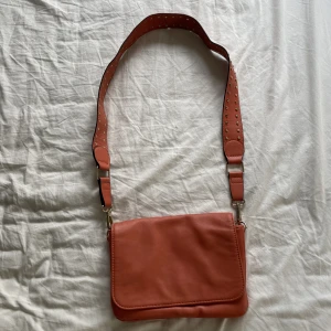 Handväska - Okäntmärke handväska