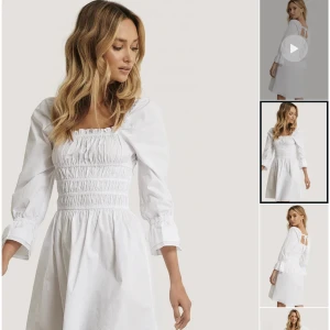 Vit klänning - Superfin klänning perfekt till studenten eller skolavslutningen. Är i storlek 34 men mycket resår i toppen så jag som bär både 36 och 38 bör den utan problem. Har bara använt den en gång. Nypris 499, mitt pris 199 kr.