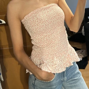 Kjol / Topp - Kjol som även går att ha som topp!❤️