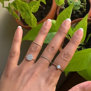 Ringar paket - Alla ringar 100 inklusive frakt om man betalar med swish!! Okända material De två med stenar är från edblad 