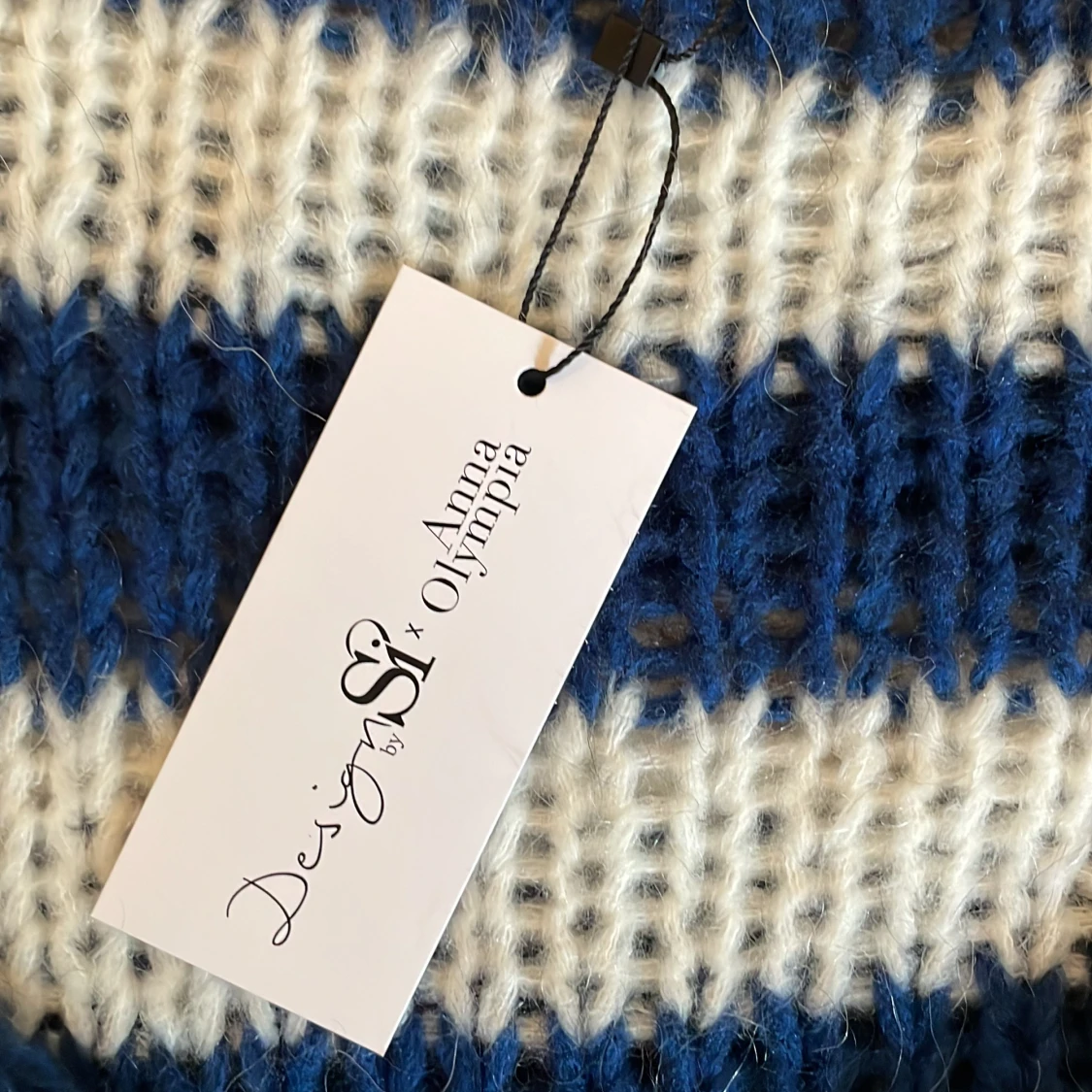 Stickad tröja från Design by Si - 90