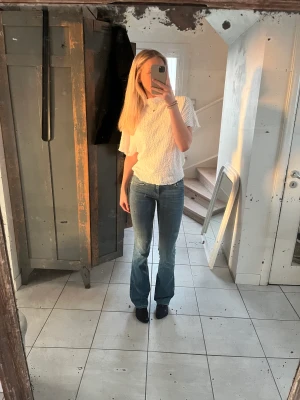 Zara topp - Superfin blusliknande tröja från zara💞jättebra skick